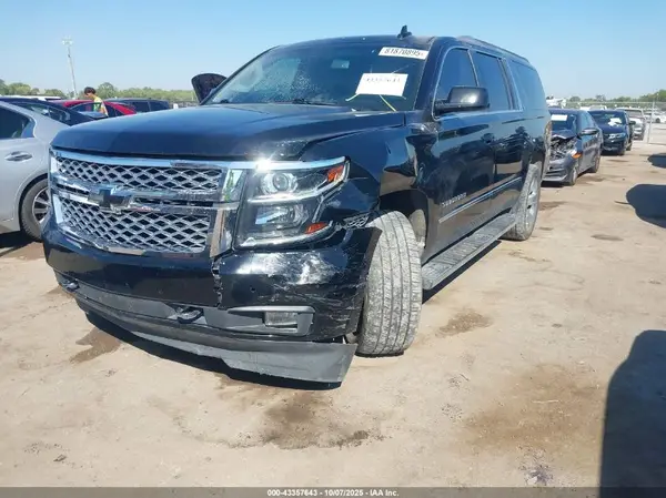 1GNSCHKC5JR321705 2018 CHEVROLET SUBURBAN - Image 2