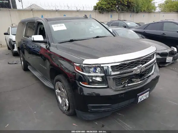 1GNSCHKC6GR464803 2016 CHEVROLET SUBURBAN - Image 1