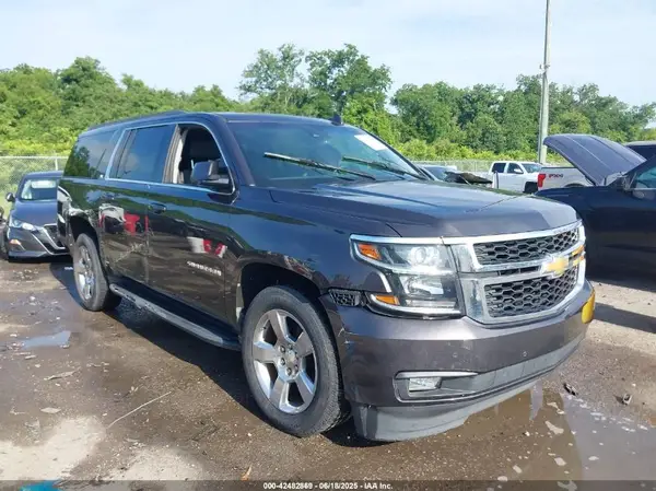 1GNSCHKC6GR468141 2016 CHEVROLET SUBURBAN - Image 1