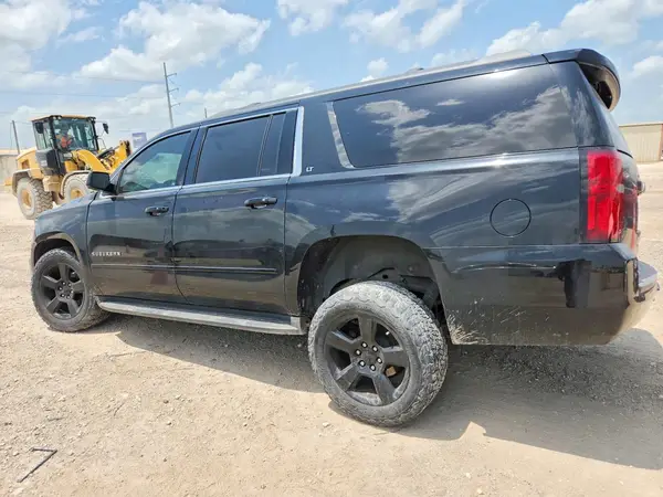 1GNSCHKC6HR306785 2017 CHEVROLET SUBURBAN - Image 2