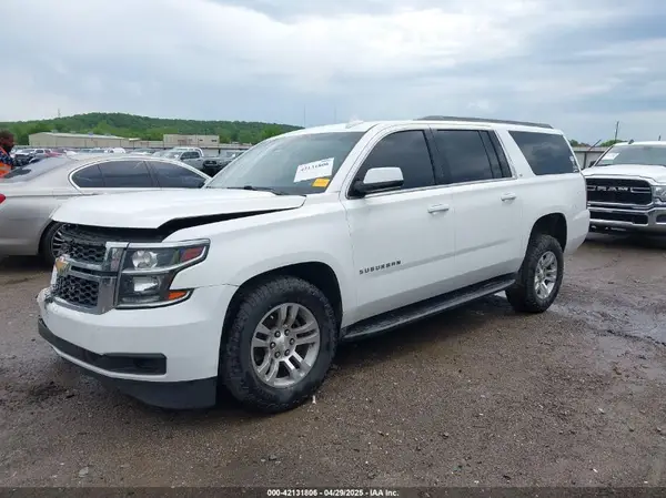1GNSCHKC6JR109427 2018 CHEVROLET SUBURBAN - Image 2