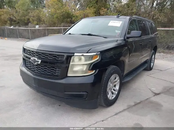 1GNSCHKC6JR129774 2018 CHEVROLET SUBURBAN - Image 2