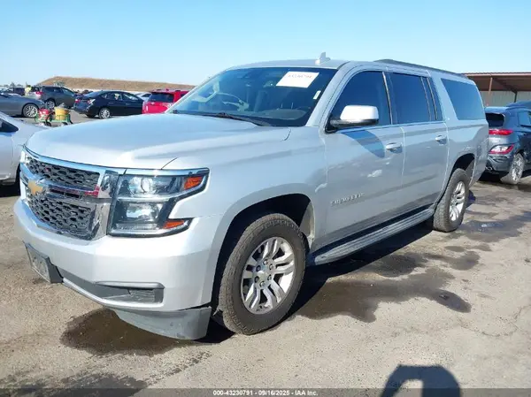 1GNSCHKC6JR284115 2018 CHEVROLET SUBURBAN - Image 2