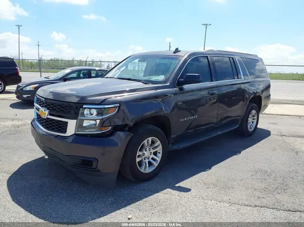1GNSCHKC6JR339355 2018 CHEVROLET SUBURBAN - Image 2