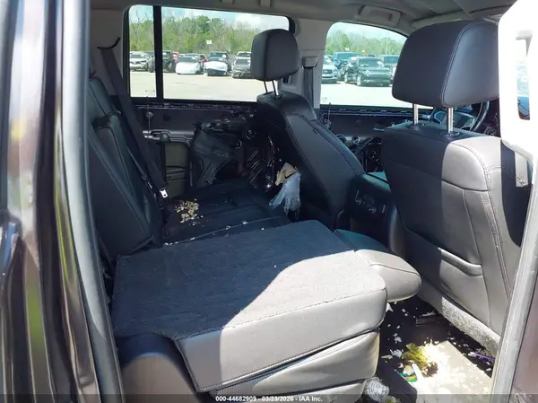1GNSCHKC6JR339355 2018 CHEVROLET SUBURBAN - Image 8