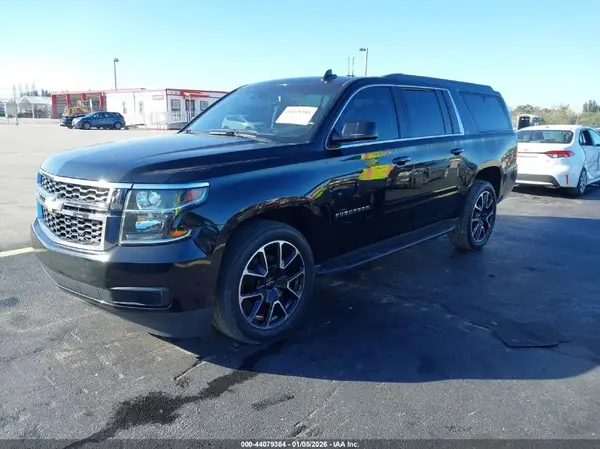 1GNSCHKC6JR373652 2018 CHEVROLET SUBURBAN - Image 2