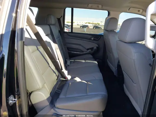1GNSCHKC6JR373652 2018 CHEVROLET SUBURBAN - Image 8
