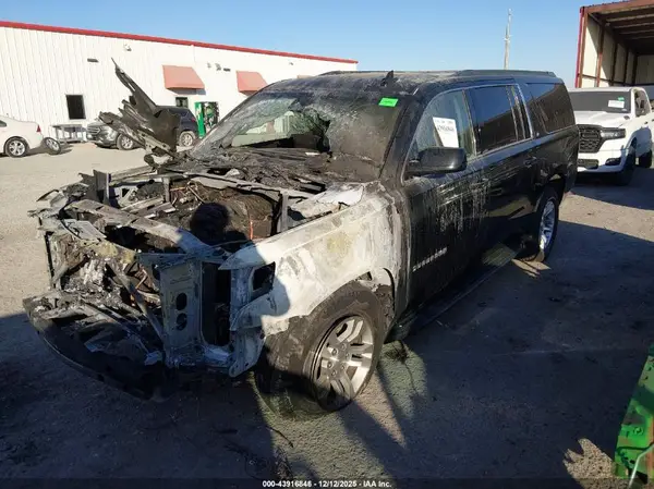 1GNSCHKC6KR119862 2019 CHEVROLET SUBURBAN - Image 2