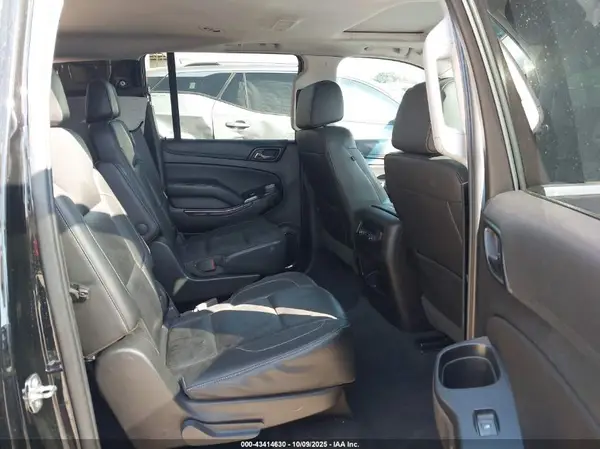 1GNSCHKC6KR364869 2019 CHEVROLET SUBURBAN - Image 8