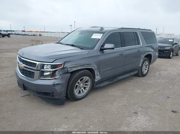 1GNSCHKC6KR401256 2019 CHEVROLET SUBURBAN - Image 2