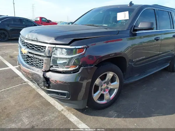 1GNSCHKC7GR166857 2016 CHEVROLET SUBURBAN - Image 2