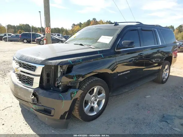 1GNSCHKC7GR235997 2016 CHEVROLET SUBURBAN - Image 2