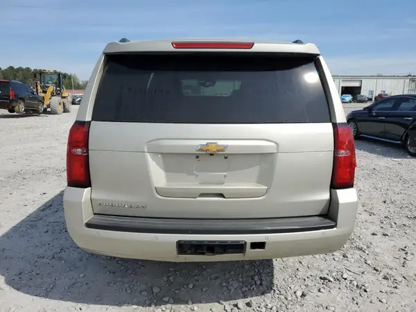 2016 CHEVROLET SUBURBAN auction photo 6