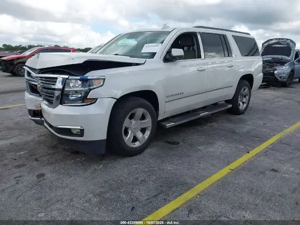1GNSCHKC7GR464583 2016 CHEVROLET SUBURBAN - Image 2