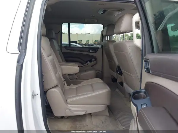 1GNSCHKC7GR464583 2016 CHEVROLET SUBURBAN - Image 8
