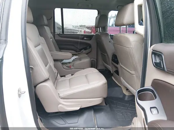 1GNSCHKC7GR475728 2016 CHEVROLET SUBURBAN - Image 8