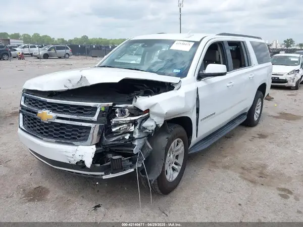 1GNSCHKC7HR115215 2017 CHEVROLET SUBURBAN - Image 2