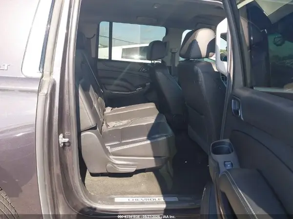 1GNSCHKC7HR334787 2017 CHEVROLET SUBURBAN - Image 8