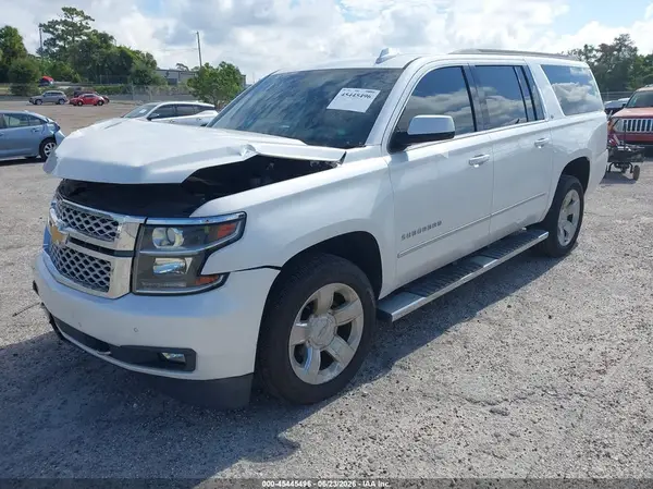 1GNSCHKC7JR205700 2018 CHEVROLET SUBURBAN - Image 2