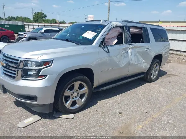 1GNSCHKC7JR317414 2018 CHEVROLET SUBURBAN - Image 2