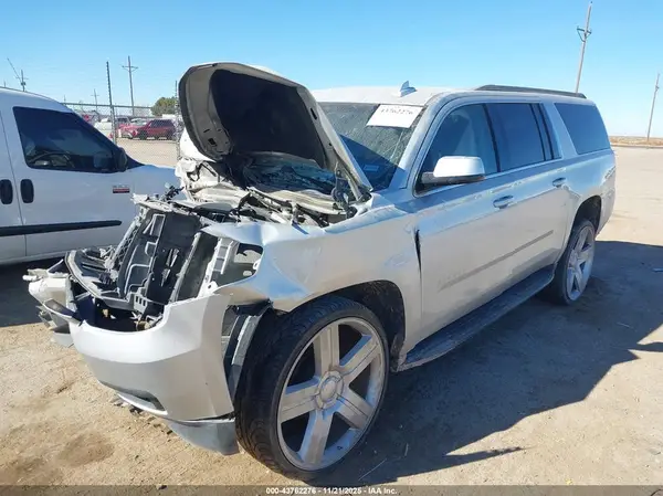 1GNSCHKC7JR346721 2018 CHEVROLET SUBURBAN - Image 2