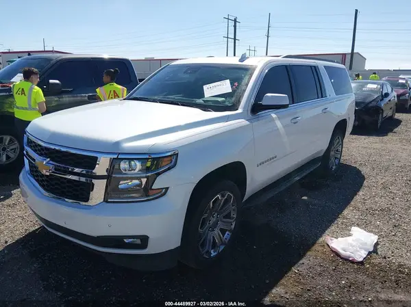 1GNSCHKC7JR389360 2018 CHEVROLET SUBURBAN - Image 2