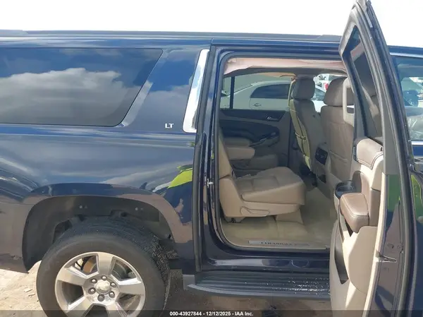 1GNSCHKC7KR104416 2019 CHEVROLET SUBURBAN - Image 8