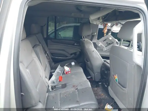 1GNSCHKC7KR168732 2019 CHEVROLET SUBURBAN - Image 8