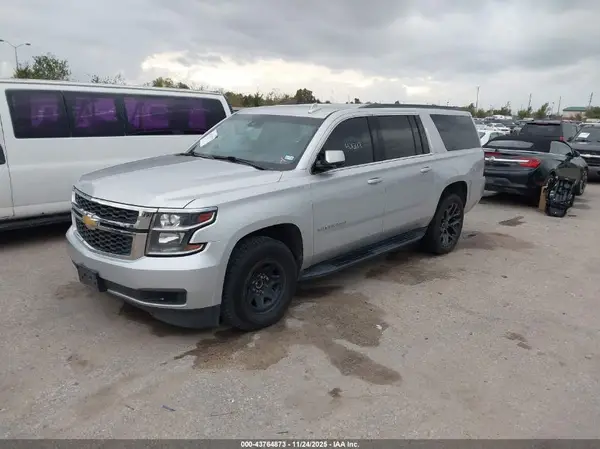 1GNSCHKC7KR401217 2019 CHEVROLET SUBURBAN - Image 2