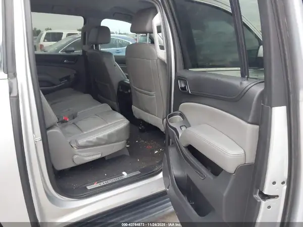 1GNSCHKC7KR401217 2019 CHEVROLET SUBURBAN - Image 8