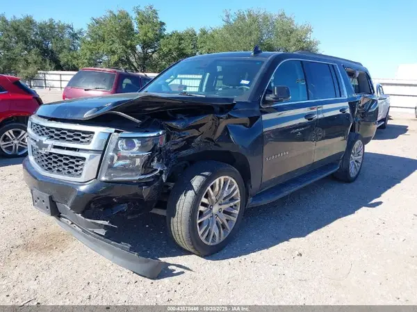 1GNSCHKC8GR302266 2016 CHEVROLET SUBURBAN - Image 2