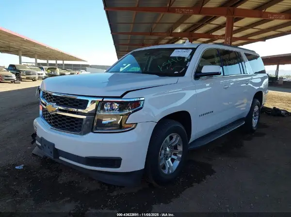 1GNSCHKC8GR465273 2016 CHEVROLET SUBURBAN - Image 2
