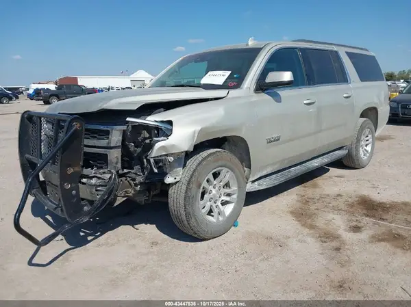1GNSCHKC8GR466990 2016 CHEVROLET SUBURBAN - Image 2