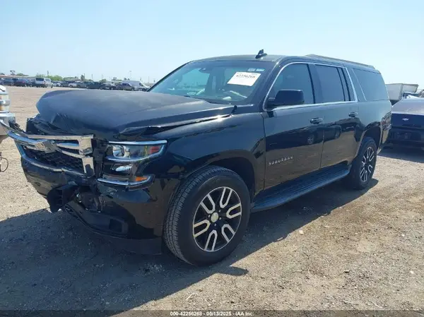 1GNSCHKC8HR115353 2017 CHEVROLET SUBURBAN - Image 2