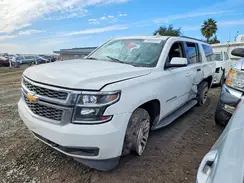 1GNSCHKC8HR161927 2017 CHEVROLET SUBURBAN
