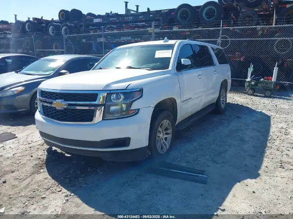 1GNSCHKC8HR190859 2017 CHEVROLET SUBURBAN - Image 2