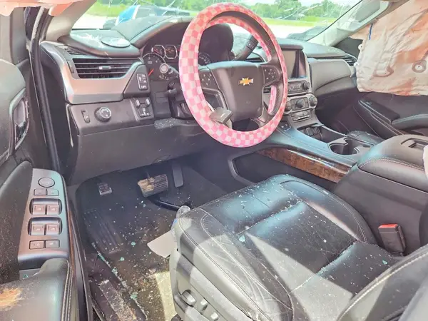 1GNSCHKC8HR227358 2017 CHEVROLET SUBURBAN - Image 8