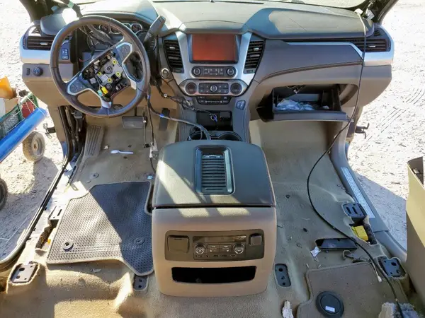 1GNSCHKC8HR252082 2017 CHEVROLET SUBURBAN - Image 8
