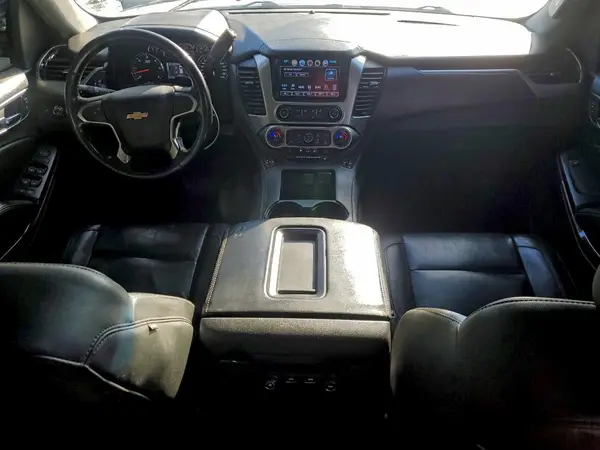 1GNSCHKC8JR102401 2018 CHEVROLET SUBURBAN - Image 8