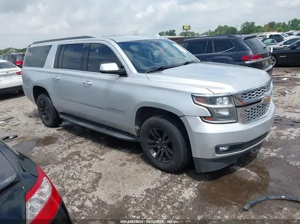 1GNSCHKC8JR250645 2018 CHEVROLET SUBURBAN - Image 1