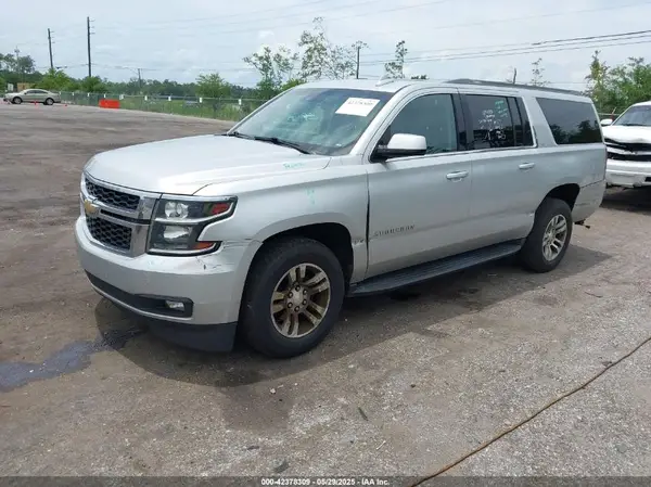 1GNSCHKC8JR349384 2018 CHEVROLET SUBURBAN - Image 2