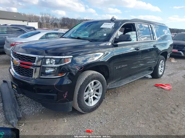 1GNSCHKC8KR175754 2019 CHEVROLET SUBURBAN - Image 2