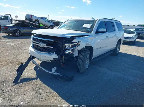 1GNSCHKC8KR346230 2019 CHEVROLET SUBURBAN - Image 2