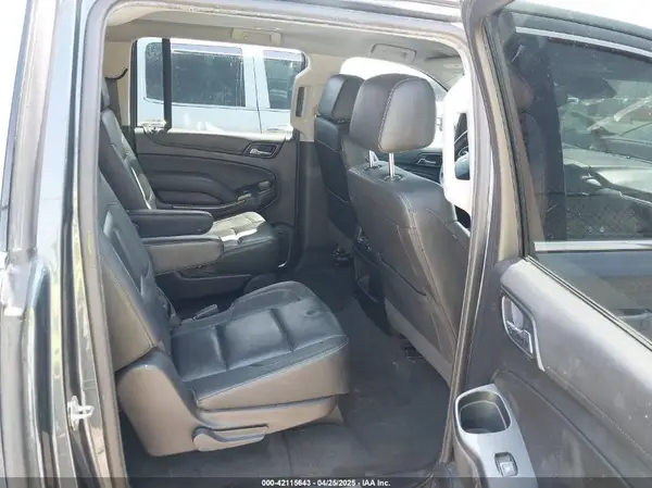 1GNSCHKC8KR380930 2019 CHEVROLET SUBURBAN - Image 8