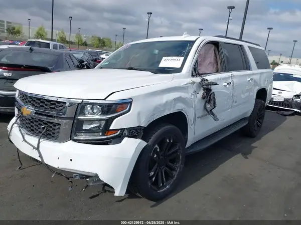 1GNSCHKC8LR189168 2020 CHEVROLET SUBURBAN - Image 2
