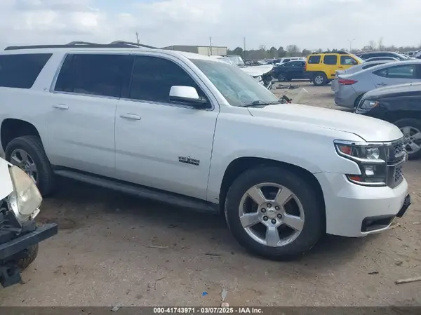 1GNSCHKC9GR273201 2016 CHEVROLET SUBURBAN - Image 1