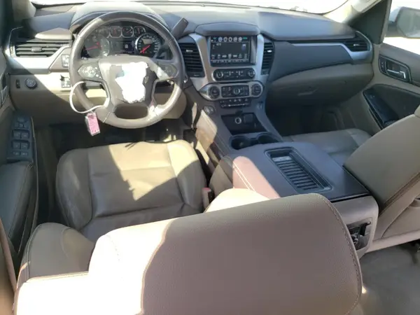 1GNSCHKC9HR126099 2017 CHEVROLET SUBURBAN - Image 8