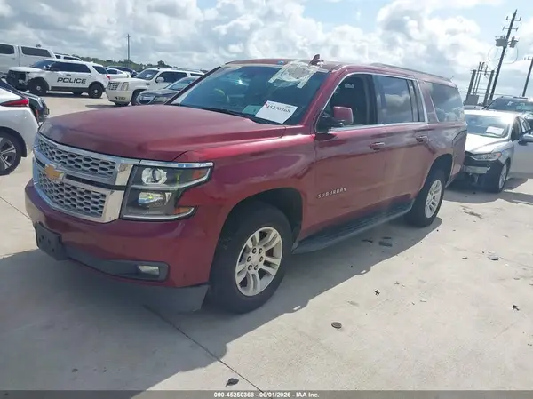 1GNSCHKC9HR215610 2017 CHEVROLET SUBURBAN - Image 2
