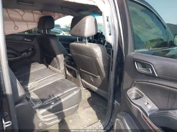 1GNSCHKC9HR221259 2017 CHEVROLET SUBURBAN - Image 8