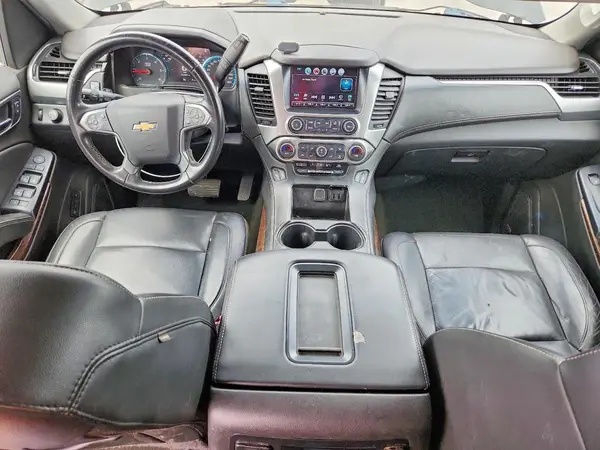 1GNSCHKC9HR305727 2017 CHEVROLET SUBURBAN - Image 8